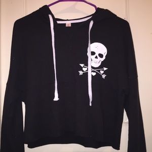 Black and white skull Sweater crop top